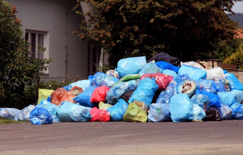Recycling process of construction materials